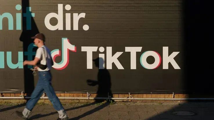 英国tiktok直播_TikTok难民杀猪盘骗局-新闻-TIKTOK直播专线|TikTok直播线路,TikTok专线网络,TikTok专线,TikTok线路,Tiktok盒子,TikTok盒子,TikTok直播网络